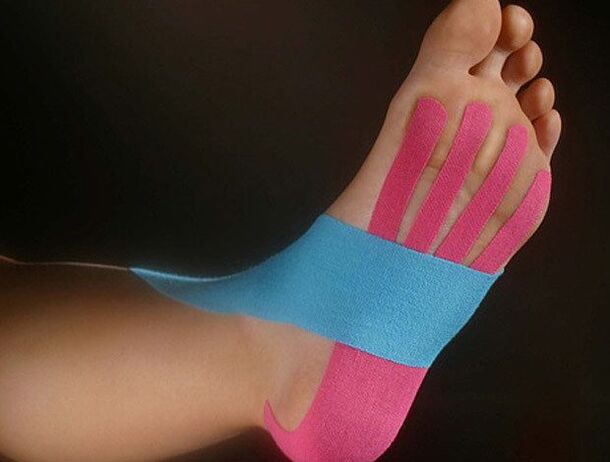 foot taping