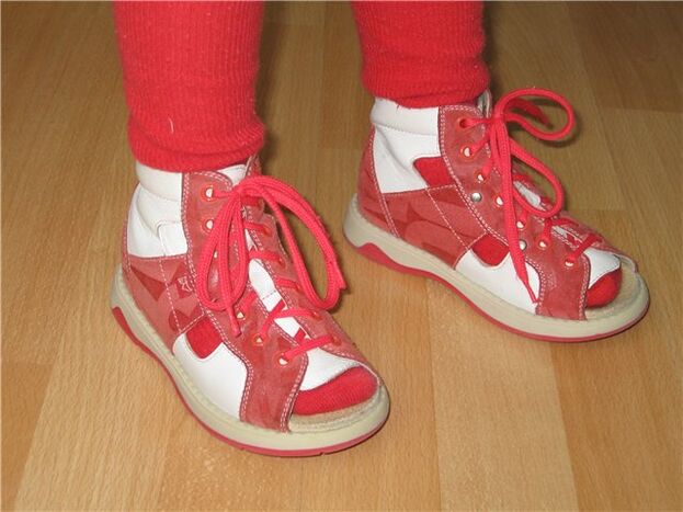 Shoes for kids with bunions
